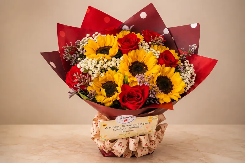 Ramo de rosas y girasoles