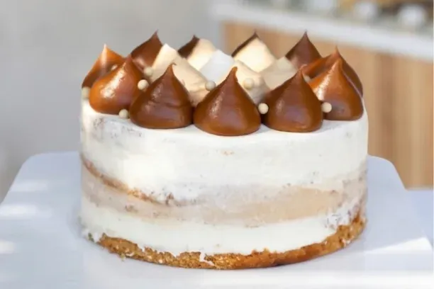 Torta de vainilla y dulce de leche